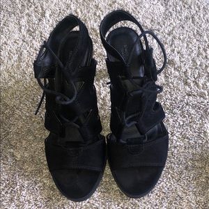 Vera wang black heels